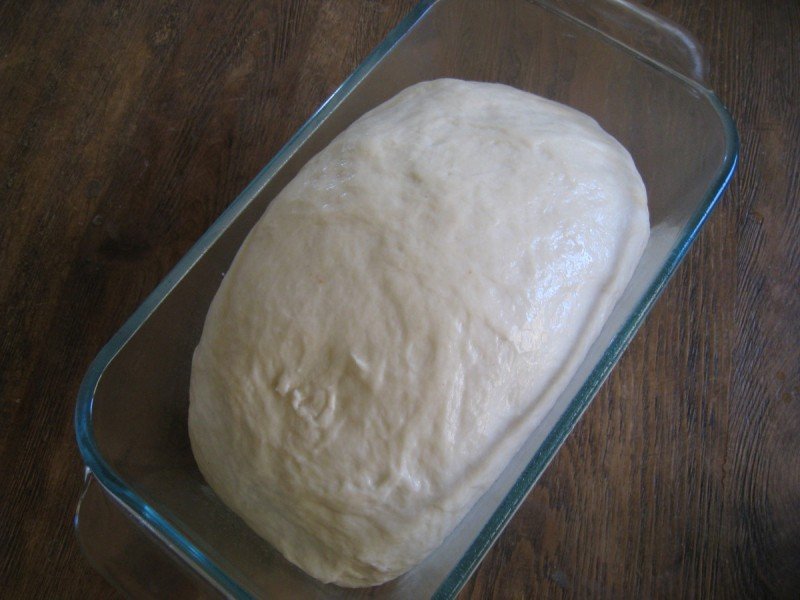 Homemade Bread Recipe: In an Upcycled Can for Fun!