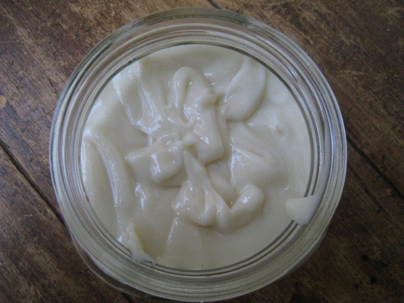 A Recipe for Handmade Peppermint Foot Cream