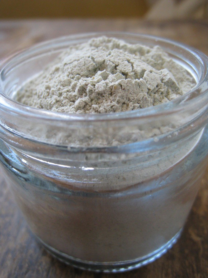 tooth powder