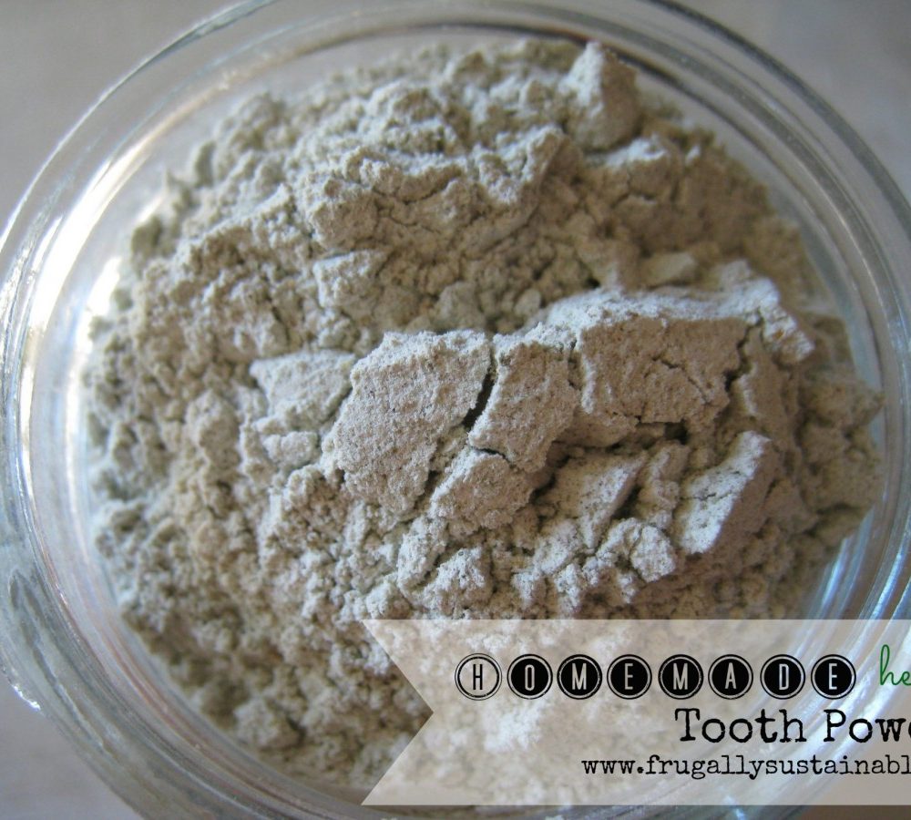 Benefits of Brushing With Tooth Powder – How to Make Your Own