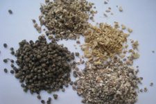 How to Create Your Own Herbal Tea Blend at Home to Ease the Symptoms of PMS