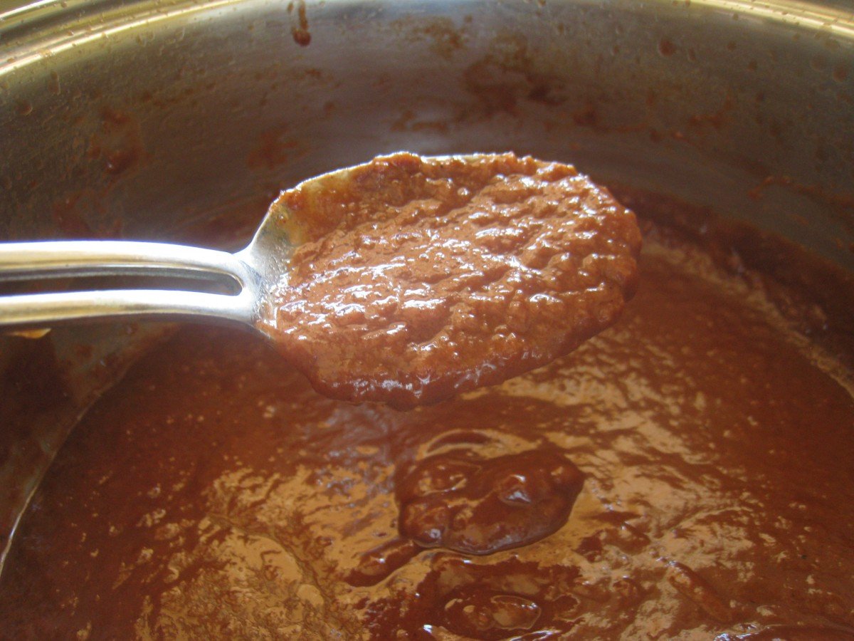 Preserving Grapes: A Recipe for Spiced Grape Butter