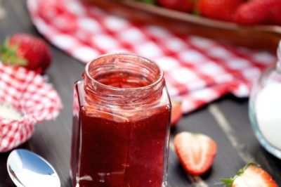 Vintage Harvest Jam :: How to Make Easy Homemade Jam with All Sorts of Fresh Summer Fruits