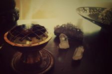 How to Make Your Own Loose Incense :: Four Thieves Medicinal Incense Recipe