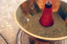How to Make Winter Solstice Incense Cones 1