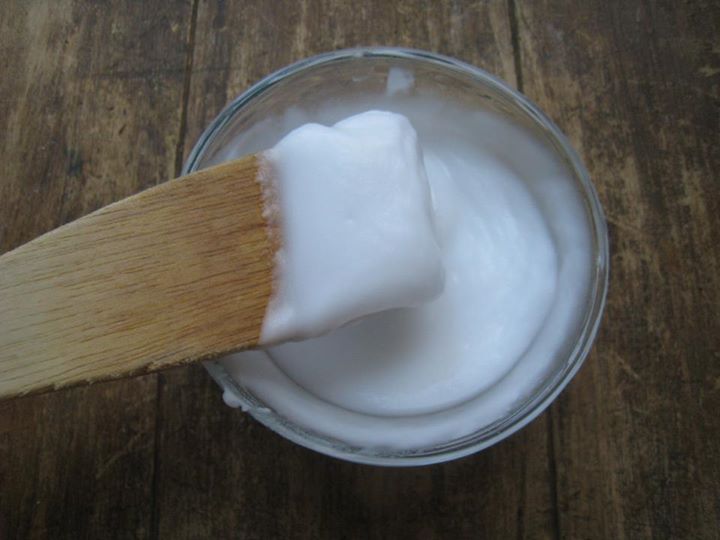 50 Ways To Clean With Homemade Baking Soda Paste