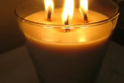 A Hand-Dipped Beeswax Candle Tutorial {Sustainable Lighting} 1