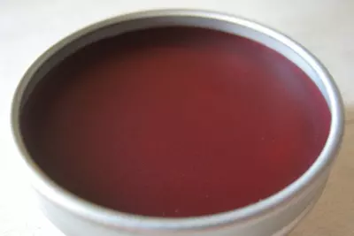 How to Make Naturally Tinted Lip Balm 3