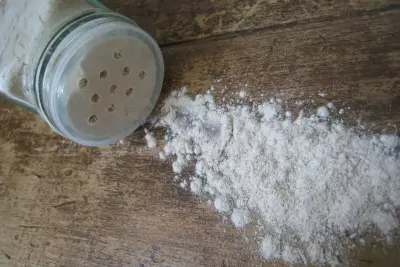 How to Treat Foot Fungus (a.k.a. Athlete's Foot) Naturally 5