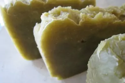 A Recipe for an Herbal Acne Treatment Bar Soap 1