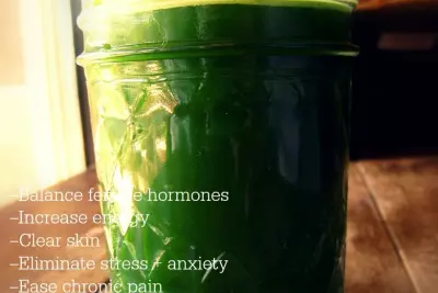Green Juice for Women :: A Balancing Juicing Recipe