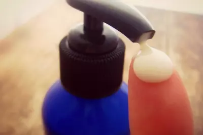 One Love :: Universal Skin Healing Lotion :: Recipe