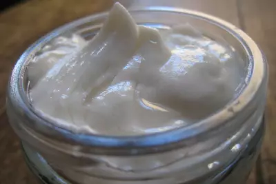 Non-Greasy Homemade Moisturizing Lotion